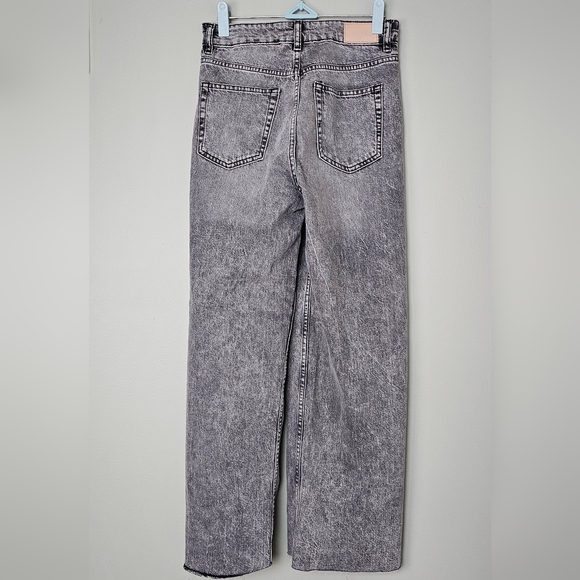 Zara Women's Denim High Waist Straight Leg Unfinished Hem Jeans, Gray, Size 2 - Picture 4 of 7